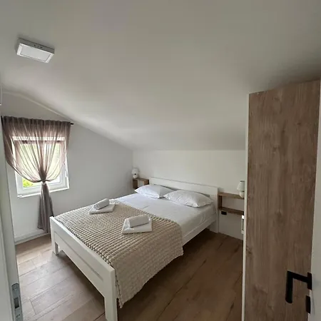 Kuca Za Odmor Barbaric *